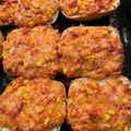 Cooksnap από Katharina Kouniou στη συνταγή Περίσσεψε ψωμί; Κανένα πρόβλημα, το φτιάχνουμε πιτσάκια! Pizza 🍕 🥖🍅🧀🥓