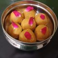 ushma prakash mevada's cooksnap of when they made બેસન ના લાડુ (Besan Ladoo Recipe In Gujarati).