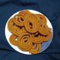 Mitu Makwana (Falguni)'s cooksnap of when they made ઘઉં ચોખાની ચકરી(wheat Rice chakri recipe in Gujarati).