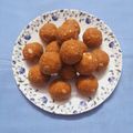Harsha Solanki का कुकस्नैप जब उन्होंने पिन्नी ड्राई फ्रूटस आटा लड्डू (Pinni Dry Fruits Atta Laddu recipe in Hindi) बनाया था।