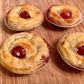 Yui Miles's cooksnap of when they made Halloween Cherry 'Eye' Pies.