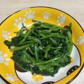 朵莉小妞 的 瑪莉廚房：蒜炒菠菜 cooksnap