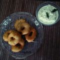 Jasmin Motta _ #BeingMotta's cooksnap of when they made Medu vada.