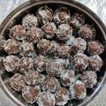 Disha Prashant Chavda's cooksnap of when they made ચોકલેટ બોલ (Chocolate Ball Recipe In Gujarati).