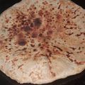 Kamya sinha का कुकस्नैप जब उन्होंने आलू का पराठा (Aloo ka paratha recipe in hindi) बनाया था।
