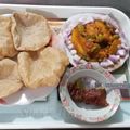 👑ADV. POOJA🤴 RAJVANSHI ⚖'s cooksnap of when they made આખા રીંગણા બટેટાની ચિપ્સ નું લસણીયું શાક.