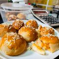 รูป Cooksnap ของ P!mPlo¥ เมื่อเขาทำ ขนมเปี๊ยะไข่เค็ม KETO หม้อทอด