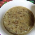 صورة من نشوىٰ الكاشف، شاركها بعد تجربة وصفة رشتاا او عدس بشعيرية 😋 😋