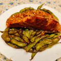 El cooksnap de Nati Castillo cuando hizo Salmón estilo thai con salsa de mango y coco.