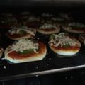 صورة من Maitha Alkaabi، شاركها بعد تجربة وصفة عجينة العشر دقائق 🕝🥙