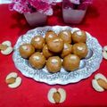Vandana Johri का कुकस्नैप जब उन्होंने बेसन गोंद घी लेफ्टओवर लड्डु(Besan Gond Ghee Leftover Laddu recipe in Hindi) बनाया था।