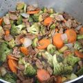 El cooksnap de Iahaneli Hernandez cuando hizo Pollo con brócoli y zanahoria (comida china).