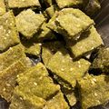 El cooksnap de Clara Narváez cuando hizo Crackers de espinaca y sésamo 🥬.