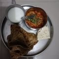 Monisha का कुकस्नैप जब उन्होंने सेव भाजी(sev bhaji recipe in hindi) बनाया था।