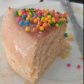 Cooksnap de Emanuelly Música quando cozinhou 👍😊Bolo de baunilha na panela de arroz elétrica.