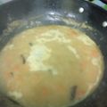 Cooksnap suephie hanna semasa beliau membuat Kuah dhal.
