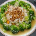 Cooksnap dari Maura Lia untuk resep Steamed Broccoli with Garlic Sauce
