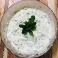 صورة من دلال فاتح ، شاركها بعد تجربة وصفة سلطة 🥗خيار 🥒بنعناع 🤷🏻‍♀️