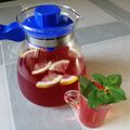 Gyuláné Sisa Cooksnap-ja, amikor elkészítette a(z) Citromfüves, levendulás epres limonádé 🍓🍹🍃 receptet.