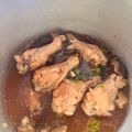 รูป Cooksnap ของ Sasi เมื่อเขาทำ น่องไก่ตุ๋นเห็ดหอม
