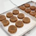 Cooksnap dari Melyana Suye untuk resep Moon Cake 🥮 eggless Dan vegetarian