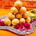 Vandana Mathur का कुकस्नैप जब उन्होंने बेसन के लड्डू (besan ke laddu recipe in Hindi) बनाया था।