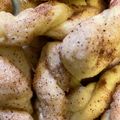 Cooksnap από Katerina Kalaitzis στη συνταγή Κουλουράκια κρασιού με ελάχιστη ζάχαρη νηστίσιμα