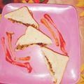 Runta Dutta's cooksnap of when they made পটেটো পনির স্যান্ডউইচ (potato paneer sandwich recipe in bengali).