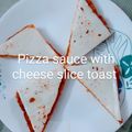 Rita Mehta ( Executive chef ) का कुकस्नैप जब उन्होंने चिल्ली चीज़ टोस्ट (chilli cheese toast recipe in Hindi) बनाया था।