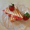 Cooksnap από Harley στη συνταγή Τοστ με φράουλες και Philadelphia🍓