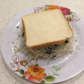 El cooksnap de Marie Isabelle Bunout Quiroga cuando hizo Sándwich vegano de aceitunas naturales y brotes de alfalfa.