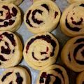 Сooksnap від Аллочка Штомпель, який(а) приготував(ла) Сінабони з ягідно-фруктовою начинкою.