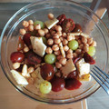 El cooksnap de ConchiRG cuando hizo Ensalada de garbanzos con uvas y queso 🍇 🧀 💋.