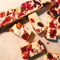 Cooksnap của Cơm gia đình khi họ làm theo món Nougat nho khô