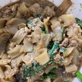 Cooksnap Nur Dhunaa AB Maleq semasa beliau membuat Char Kuew Tiow api besar.