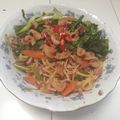 รูป Cooksnap ของ SU Can Cook เมื่อเขาทำ หมี่ซั่วผัดต้นกระเทียม