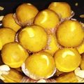 Priya vishnu Varshney का कुकस्नैप जब उन्होंने आटा बेसन लड्डू(Aata besan laddu recipe in Hindi) बनाया था।