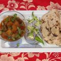 Deepika Arora का कुकस्नैप जब उन्होंने परवल आलू की सब्जी (parwal aloo ki sabzi recipe in Hindi) बनाया था।