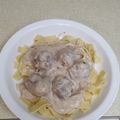 Jeffrey Dow's cooksnap of when they made My Swedish Meatballs with Stroganoff Sauce.