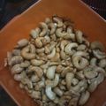 Cooksnap dari Anggun Melati Kusumawardhani untuk resep Kacang mede goreng gurih