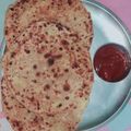 Disha yadav का कुकस्नैप जब उन्होंने आलू का मसालेदार पराठा (Aloo ka masaledar paratha recipe in hindi) बनाया था।