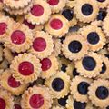 Cooksnap dari Tyka Pinky untuk resep Kue Kering Selai Strawberry