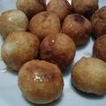 Cooksnap dari Valeriana Evasika untuk resep Bola-bola retak terigu