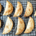 El cooksnap de Encar cuando hizo Vol-au-vent de queso con hierbas, alcaparras y perlas de salmón.