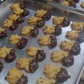 Cooksnap dari asK & Zea Kitchen untuk resep Kue Semprit (celup cokelat)