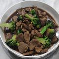 Cooksnap Akmal Hafizi semasa beliau membuat Healthy Meal | Beef Broccoli Stir-fry.