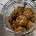 Cooksnap nufanes s semasa beliau membuat Famous Amous Choc Chip Cookies.