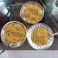 Reeta Sahu का कुकस्नैप जब उन्होंने चाऊमिन (Chow mein recipe in Hindi) बनाया था।