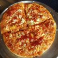Tarana Irfan का कुकस्नैप जब उन्होंने होममेड आटा पिज़्ज़ा (Homemade Aata Pizza recipe in hindi) बनाया था।