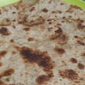 Rekha Pandey का कुकस्नैप जब उन्होंने हरी मटर आलू का पराठा (Hari matar aloo ka paratha recipe in Hindi) बनाया था।